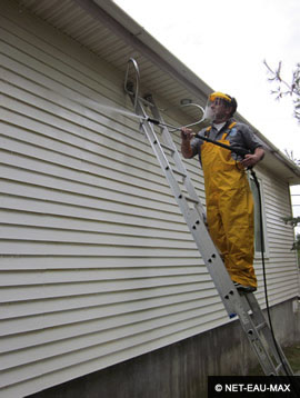 High-pressure wall cleaning